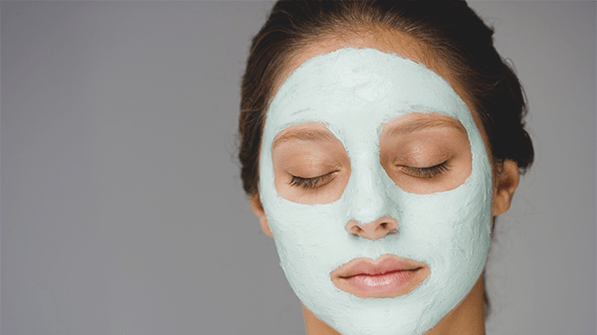 mască de față pentru întinerirea pielii